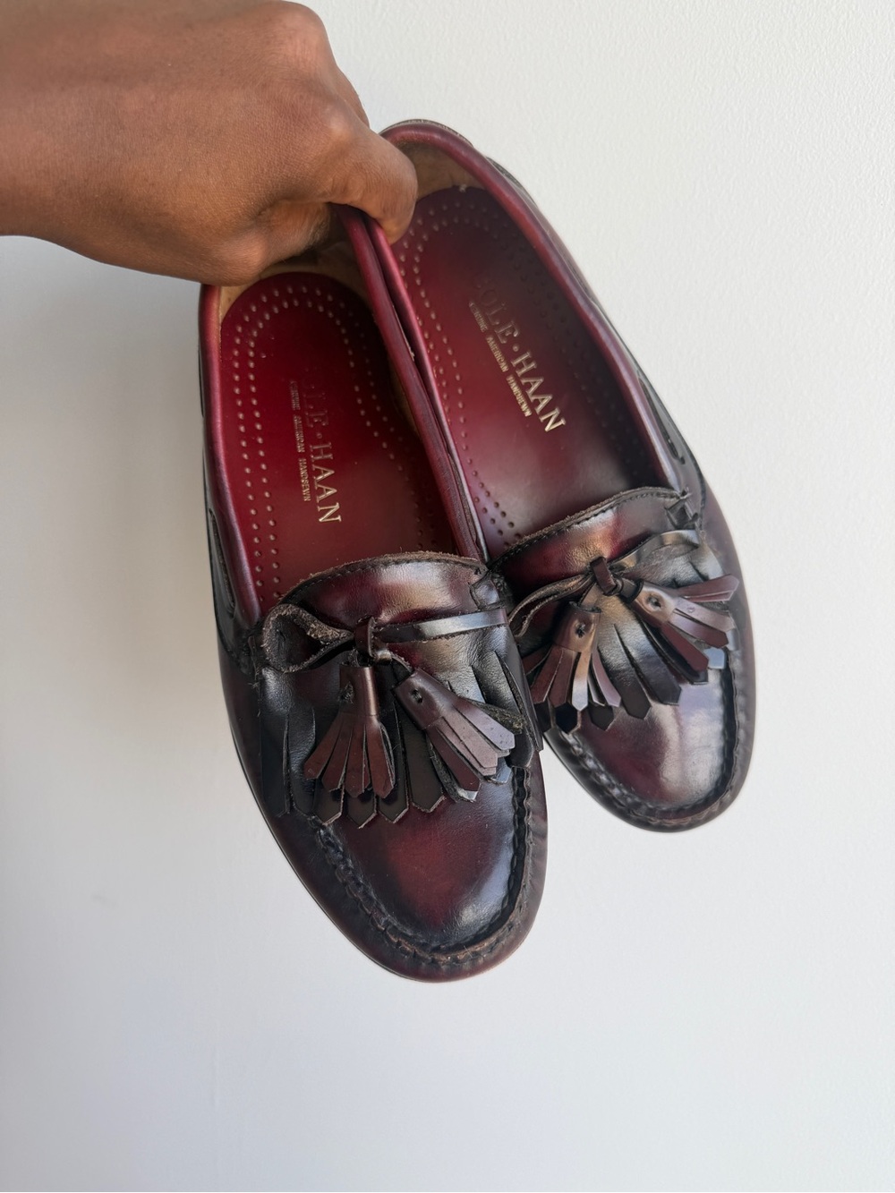 Cole Haan Men’s Burgundy Leather Tassel Loafers - Picture 4 of 7
